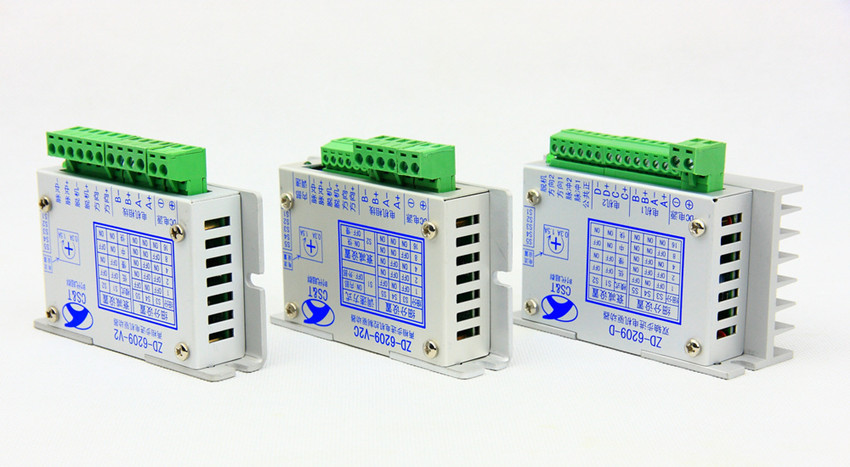 彩神vll11驱动器采用五位拨码开关设定半流全流和细分精度。具体功能设定如下： SW1：半流全流（SW1=OFF：状态；=ON：状态）； 2~5：细分精度。(图1)