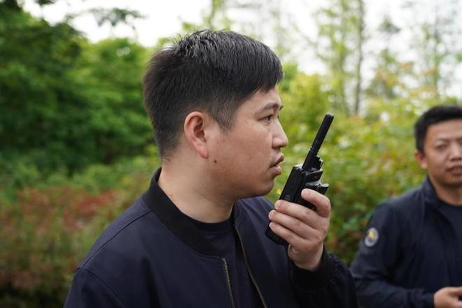 伪装“白富美”诱导网彩神vll友充值武汉东西湖警方端掉一诈骗窝点刑拘20人(图2)