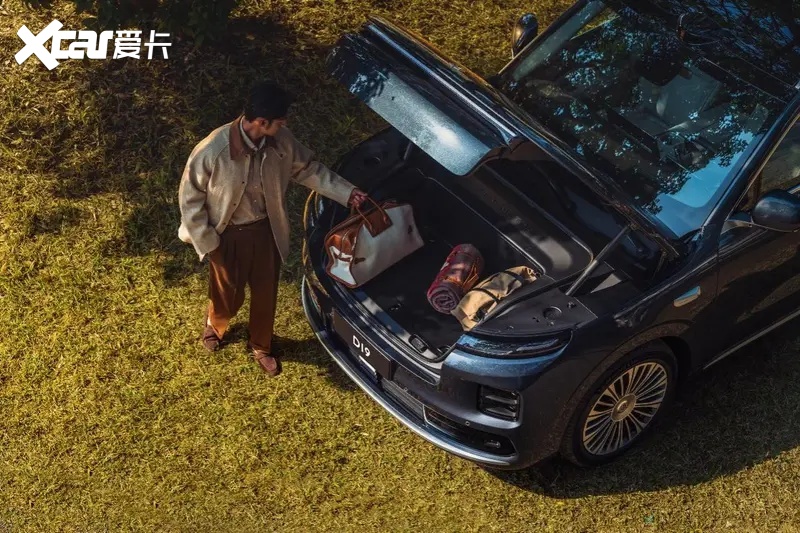 彩神vll零跑D19售价2198万起重塑旗舰平权新时代(图7)