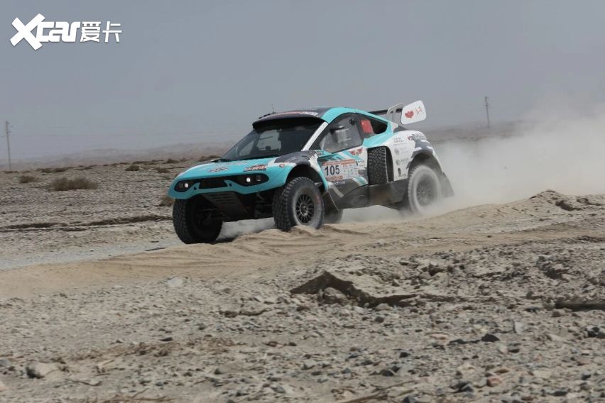 穿越艾丁湖戈壁！2026爱跑·中国环塔国际拉力赛SS3鏖战最长赛段彩神vll(图7)